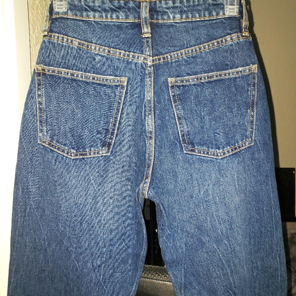 ZARA SIZE 2 HIGH RISE STRAIGHT LEG JEANS - Picture 5 of 5